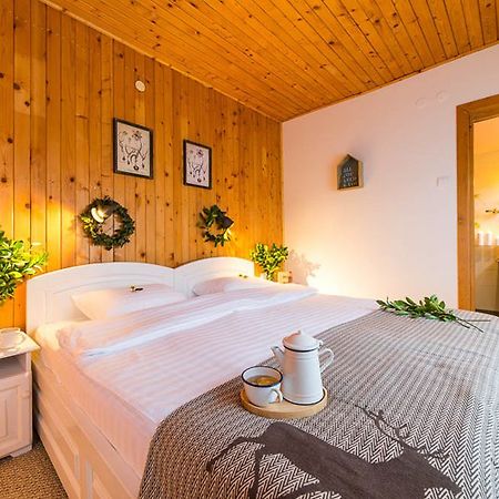 Hadar Chalet Hotel Buzău Esterno foto